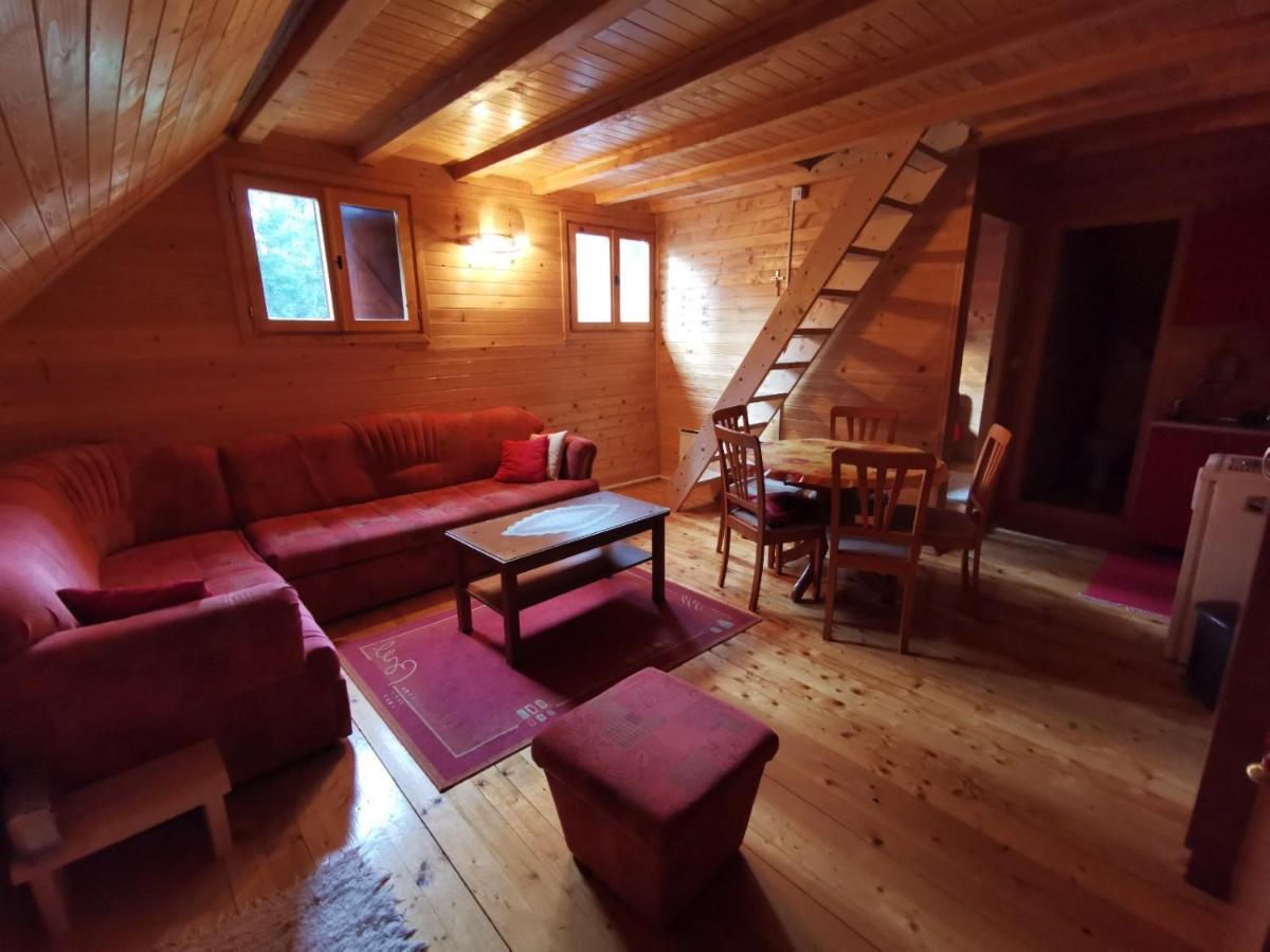 Apartman Bugar ميترفاتس المظهر الخارجي الصورة