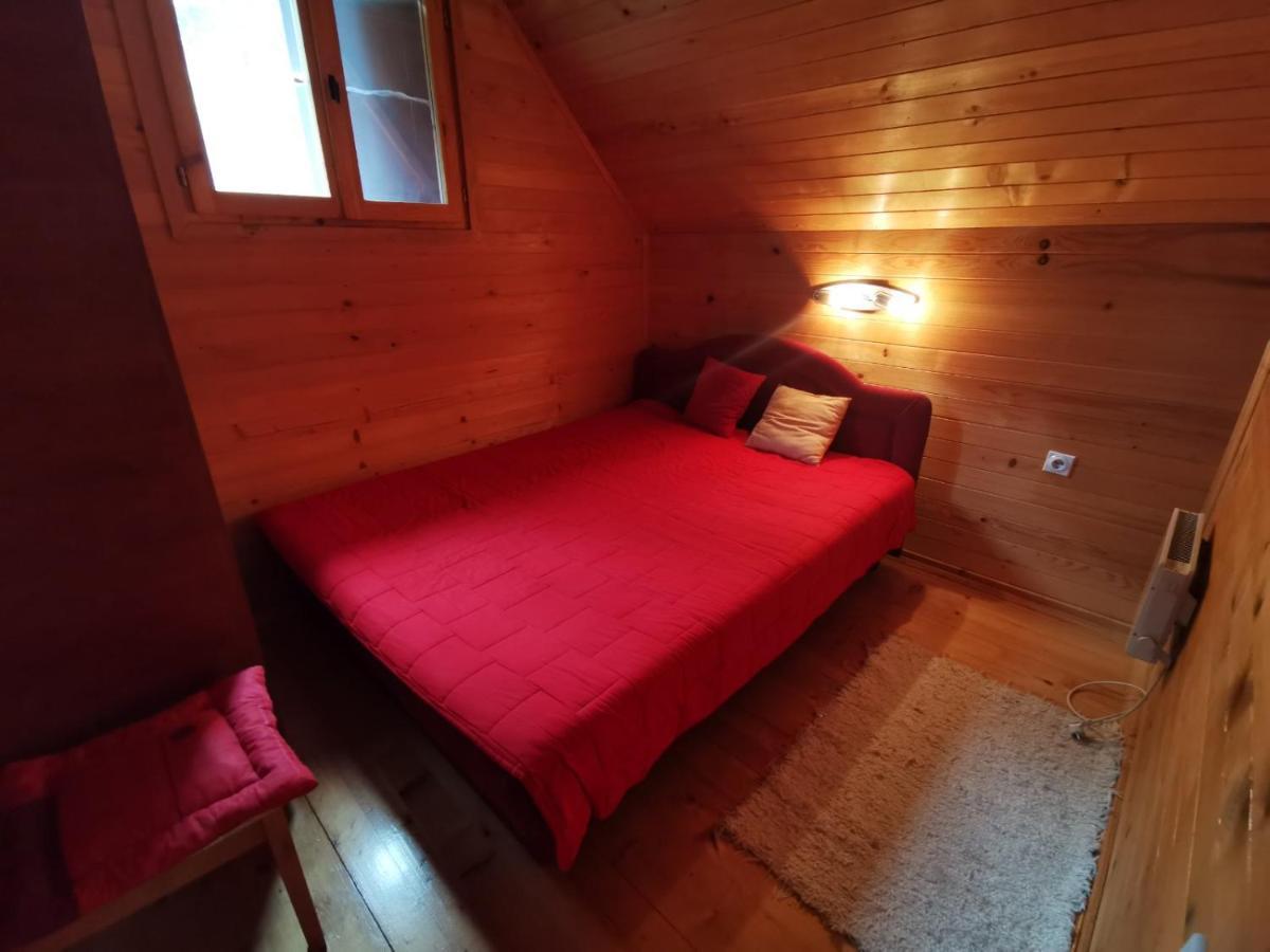 Apartman Bugar ميترفاتس المظهر الخارجي الصورة